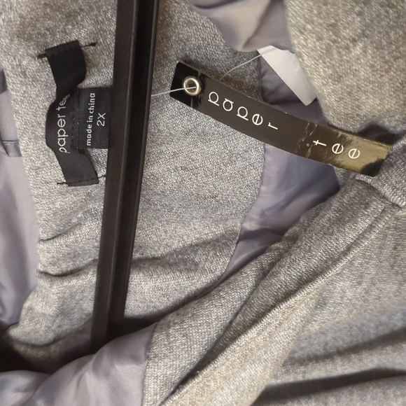 Grey lined coat - Picture 2 of 5